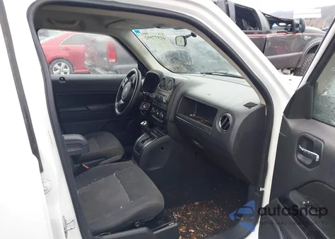 2011 Jeep Patriot Sport z USA, uszkodzony, nr VIN 1J4NT1GA3BD155634